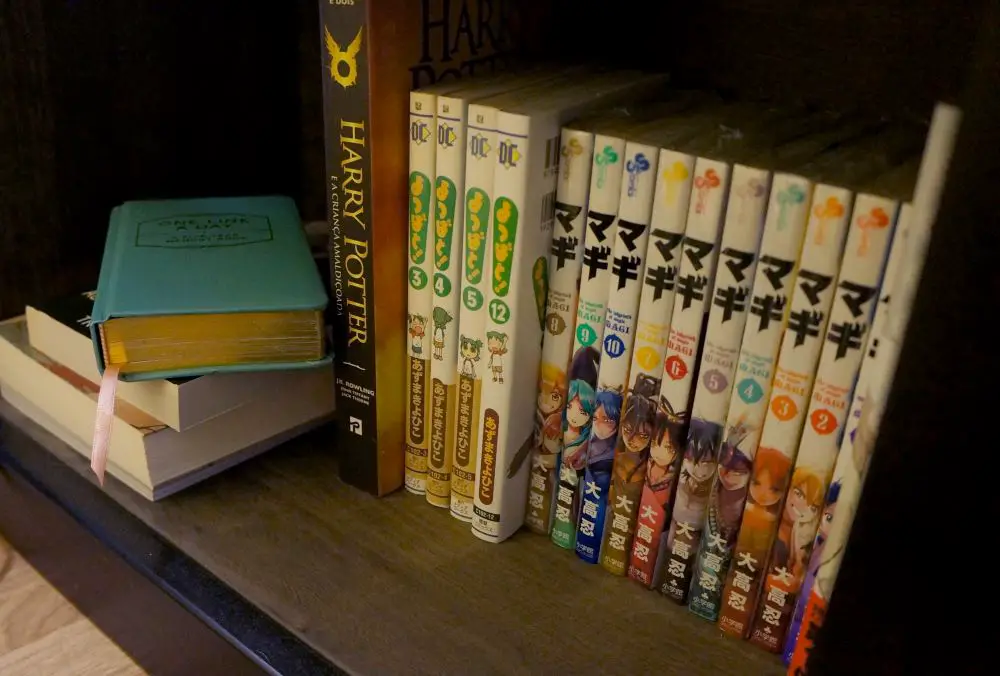 Bedside table corner