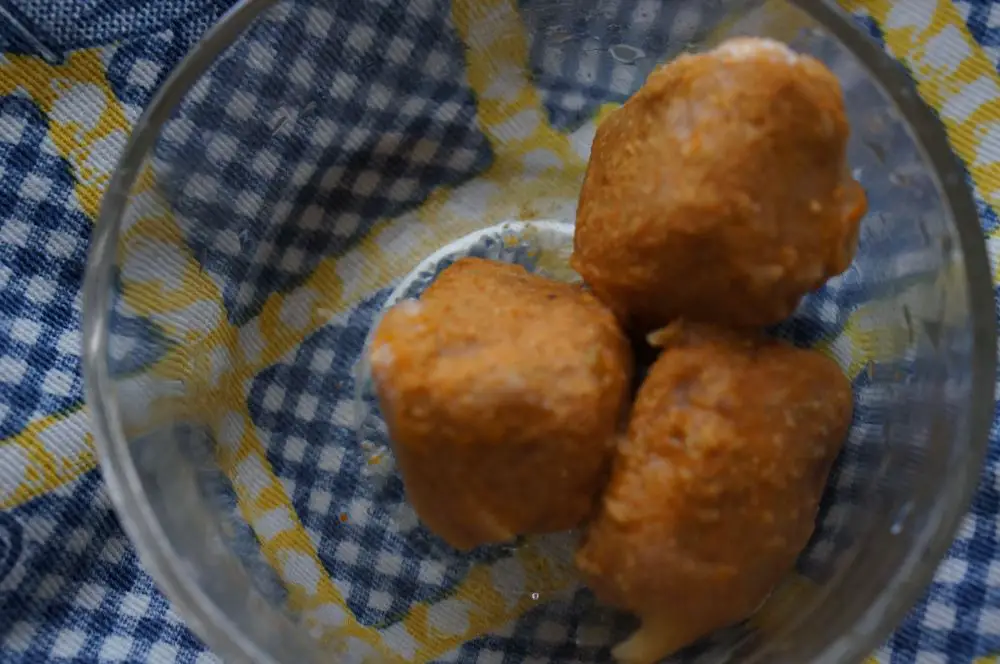 Cubos de caril congelados